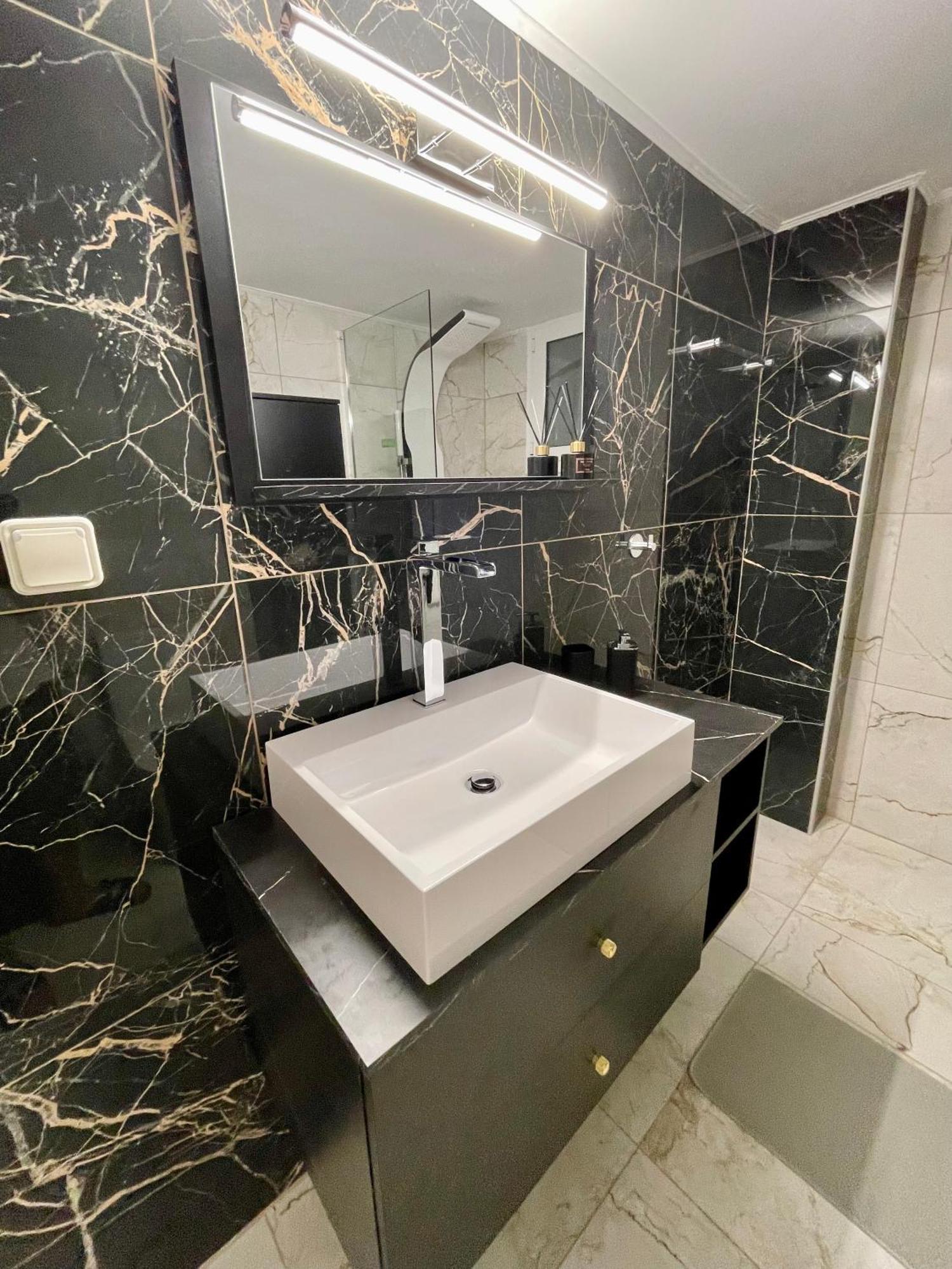 Emerald Luxury Apartments - Ath Airport Spáta 外观 照片